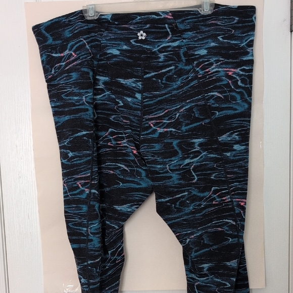 Tuff Athletics Black Leggings Size 2x - Picture 4 of 7
